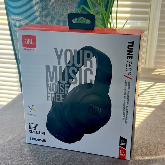 Auriculares JBL Tune 760 BT