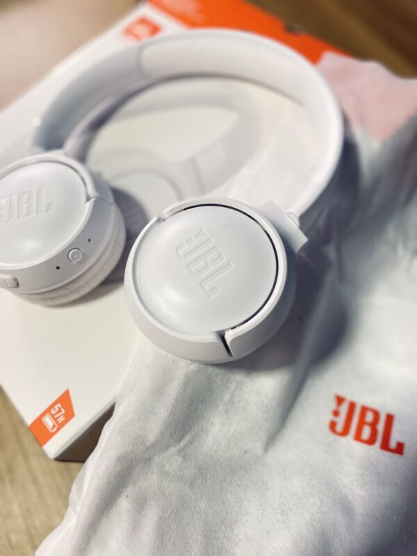 Auriculares JBL Tune 760 BT